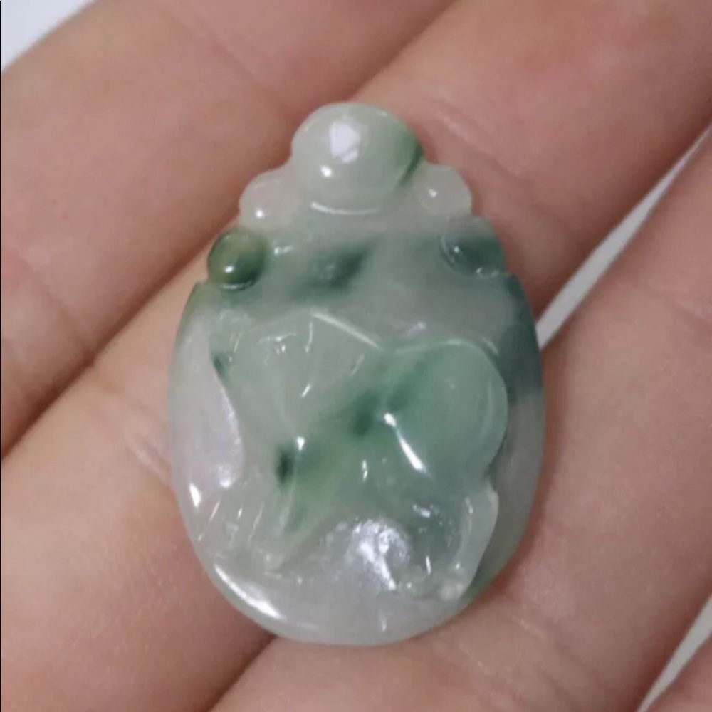 Women’s Authentic Jade Pendant (Pigs) Green Carved